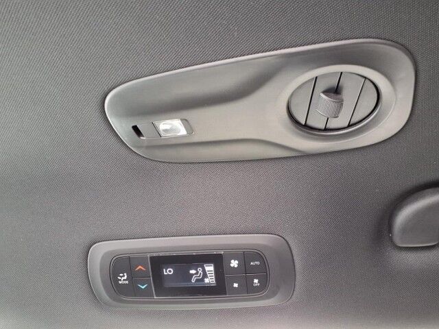 2022 Chrysler Pacifica Touring  TX