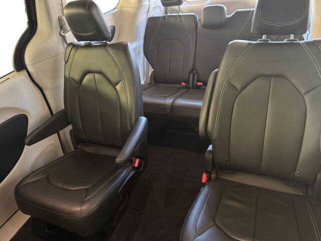 2022 Chrysler Pacifica Touring L Burnet TX