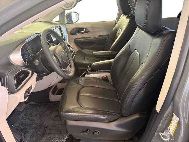 2022 Chrysler Pacifica Touring L Burnet TX