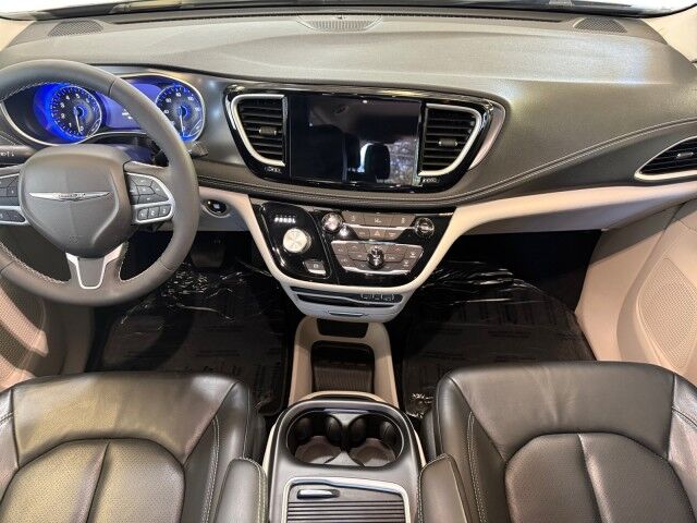 2022 Chrysler Pacifica Touring L Burnet TX
