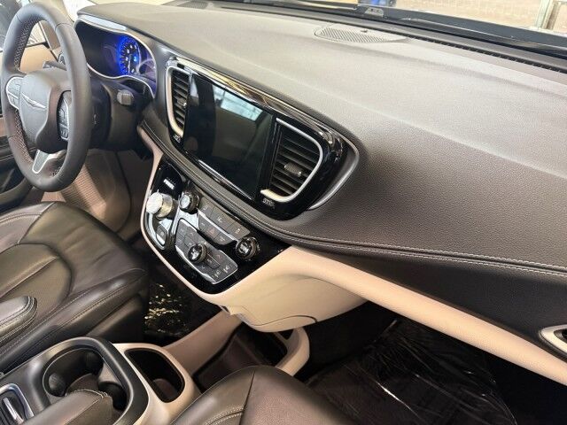 2022 Chrysler Pacifica Touring L Burnet TX