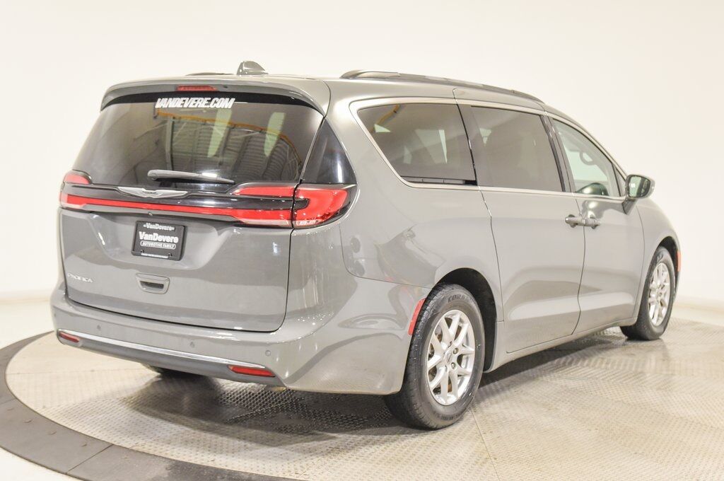 2022 Chrysler Pacifica Touring L Akron OH