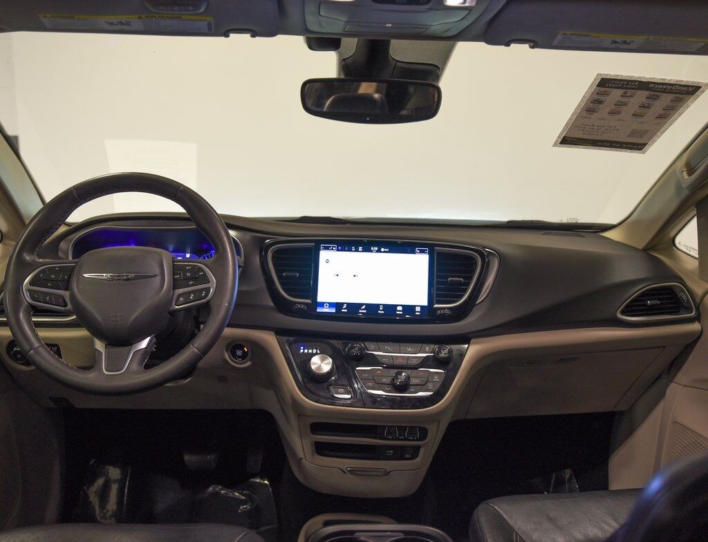 2022 Chrysler Pacifica Touring L Akron OH