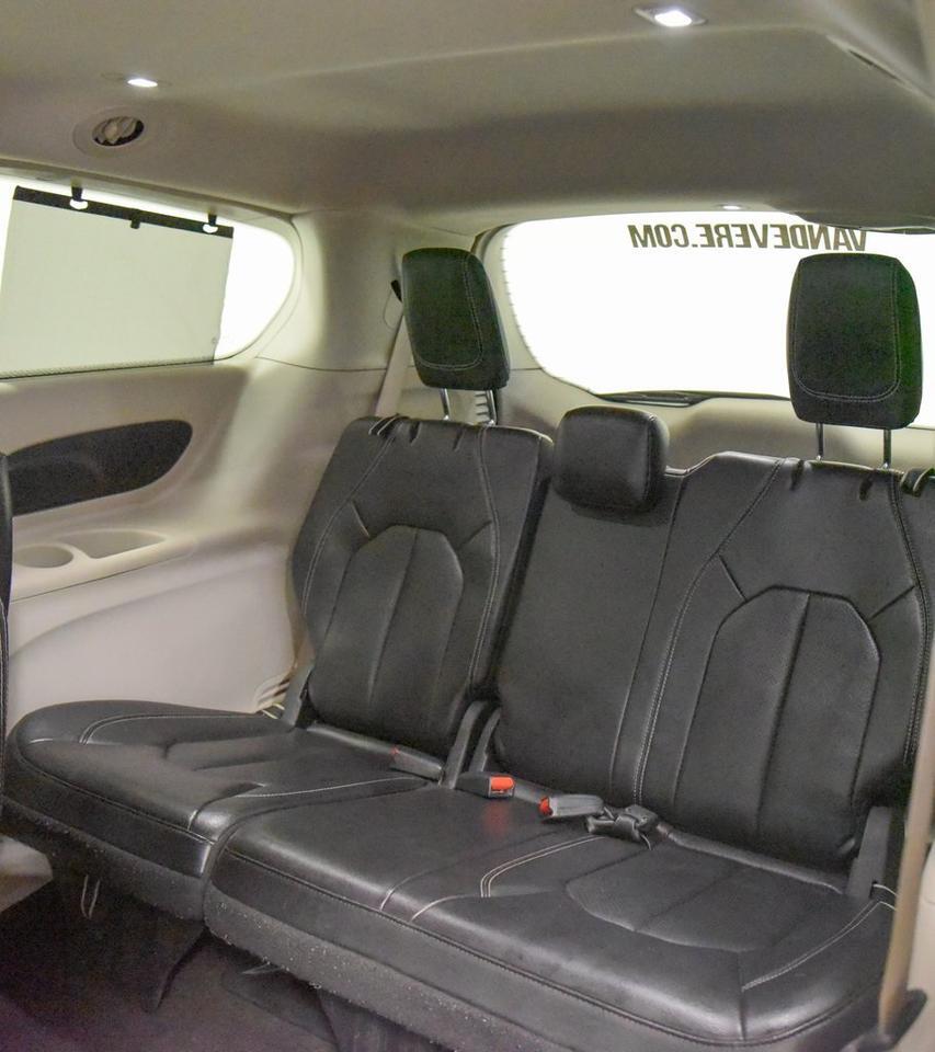 2022 Chrysler Pacifica Touring L Akron OH