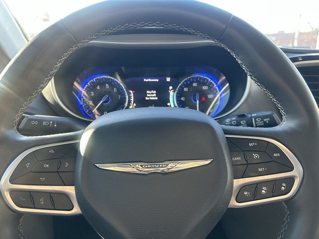 2022 Chrysler Pacifica Touring L Crestwood KY