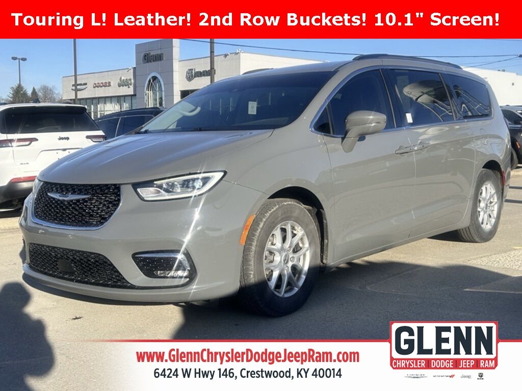 2022 Chrysler Pacifica Touring L