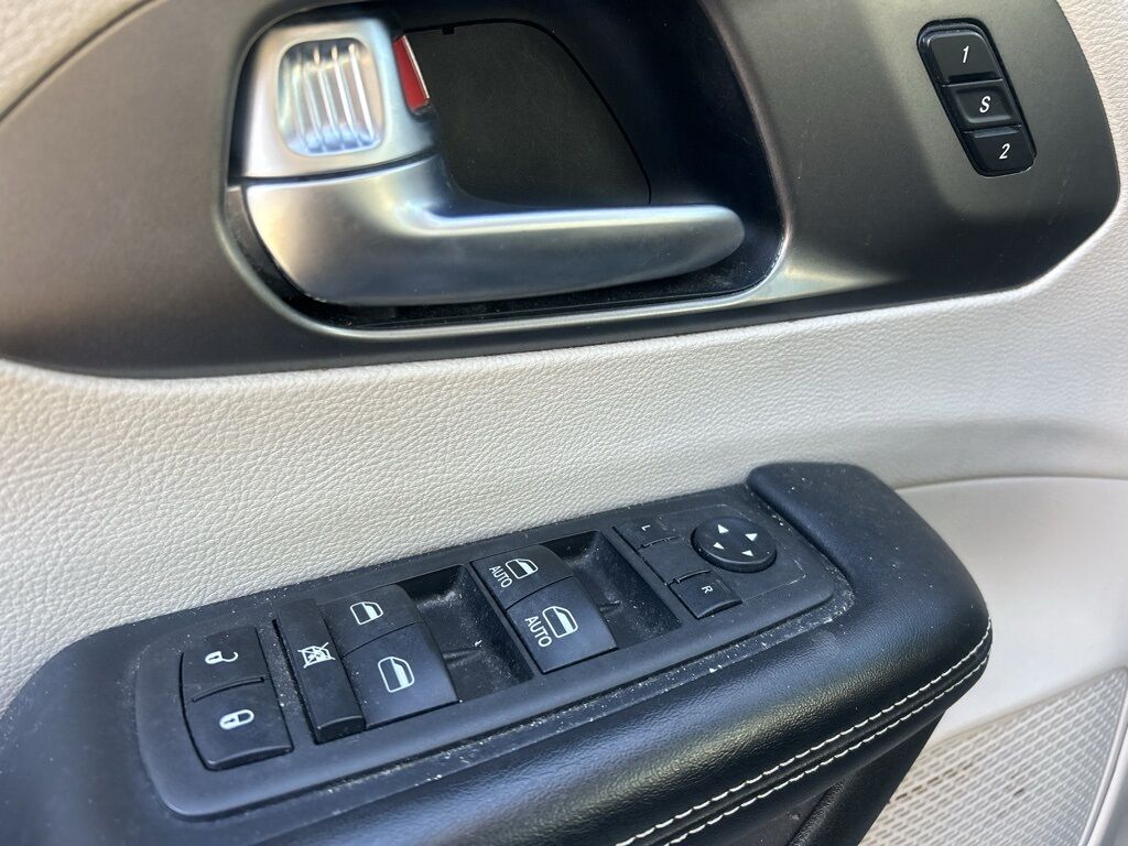 2022 Chrysler Pacifica Touring L Crestwood KY