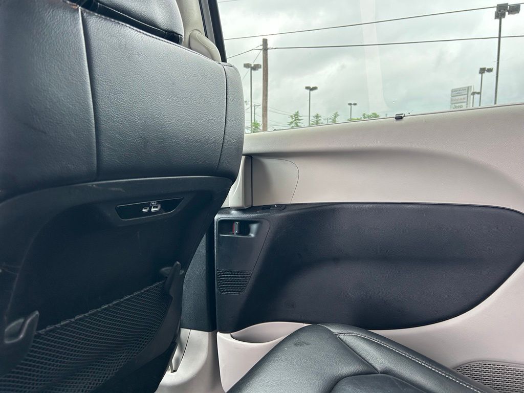 2022 Chrysler Pacifica Touring L Crestwood KY