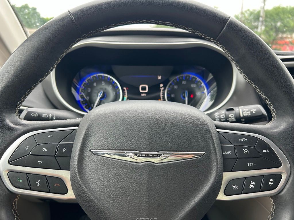 2022 Chrysler Pacifica Touring L Crestwood KY
