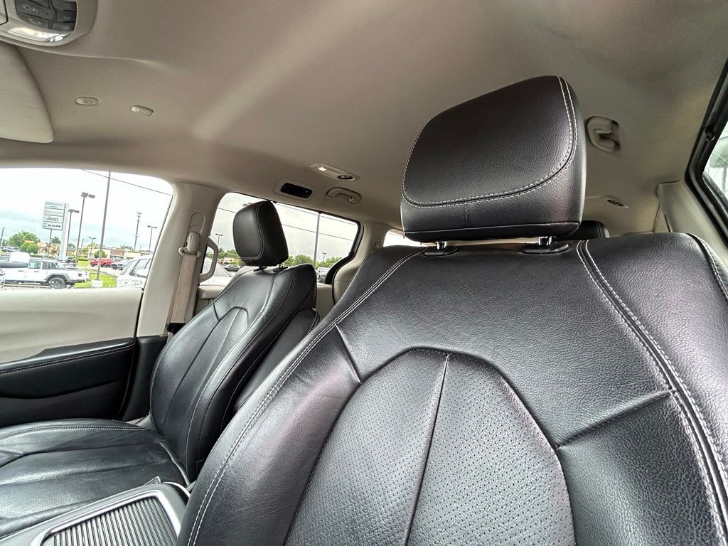 2022 Chrysler Pacifica Touring L Crestwood KY