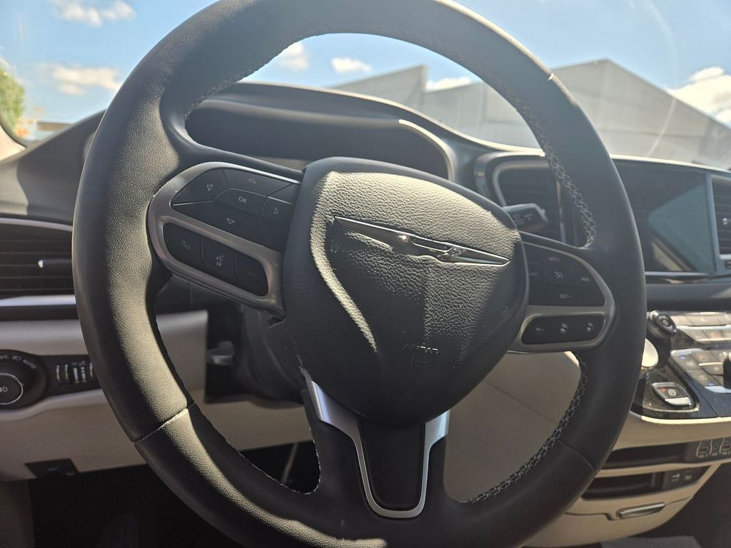 2022 Chrysler Pacifica Touring L Folsom CA