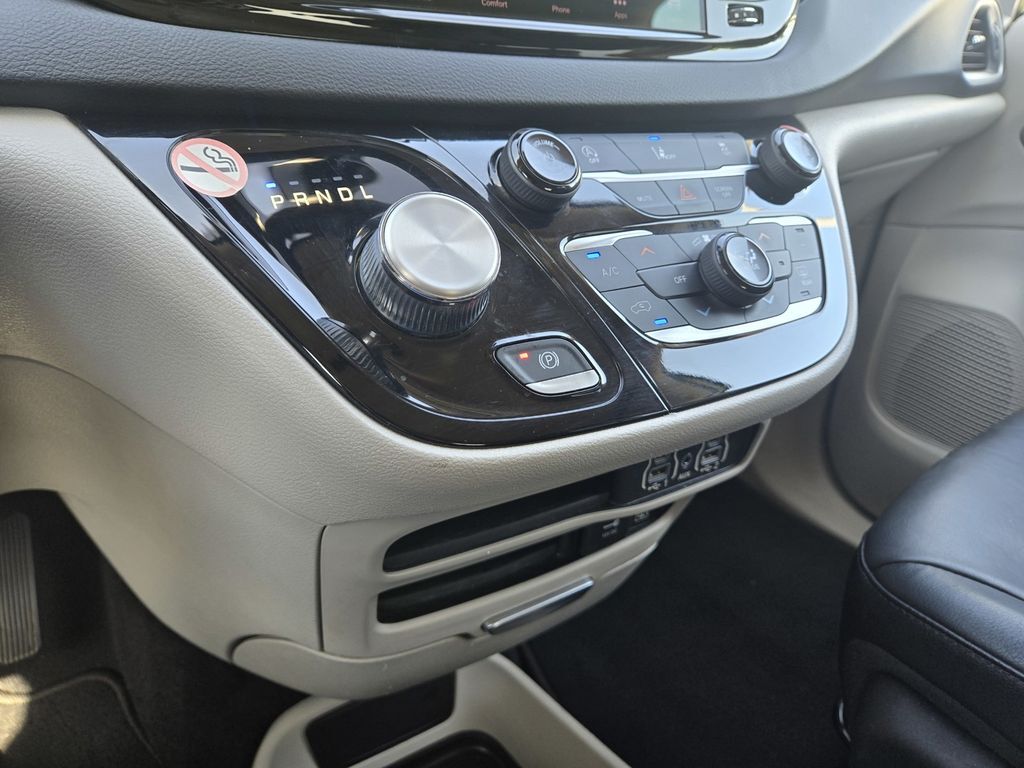 2022 Chrysler Pacifica Touring L Folsom CA