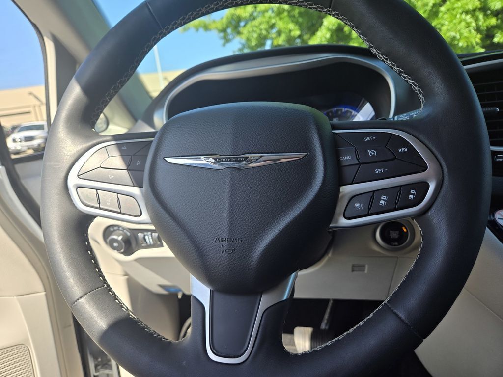 2022 Chrysler Pacifica Touring L Folsom CA