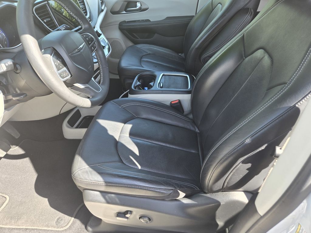 2022 Chrysler Pacifica Touring L Folsom CA