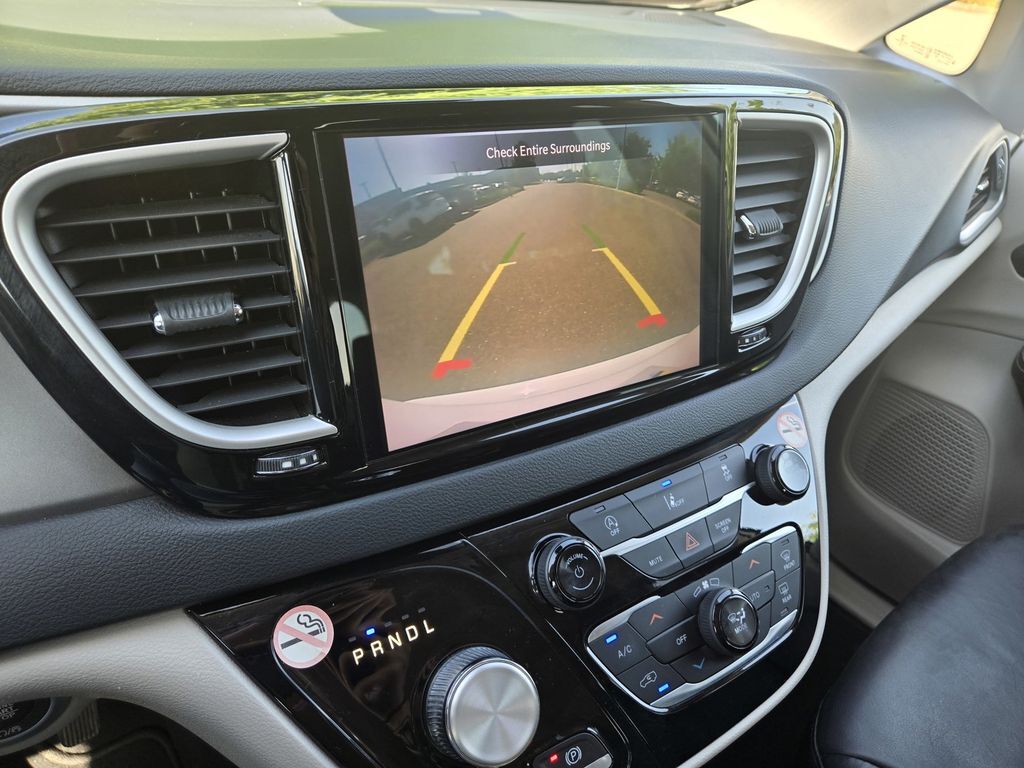 2022 Chrysler Pacifica Touring L Folsom CA