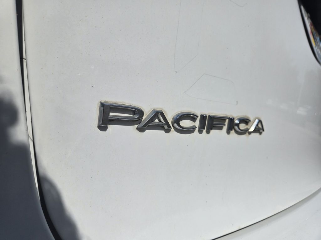 2022 Chrysler Pacifica Touring L Folsom CA