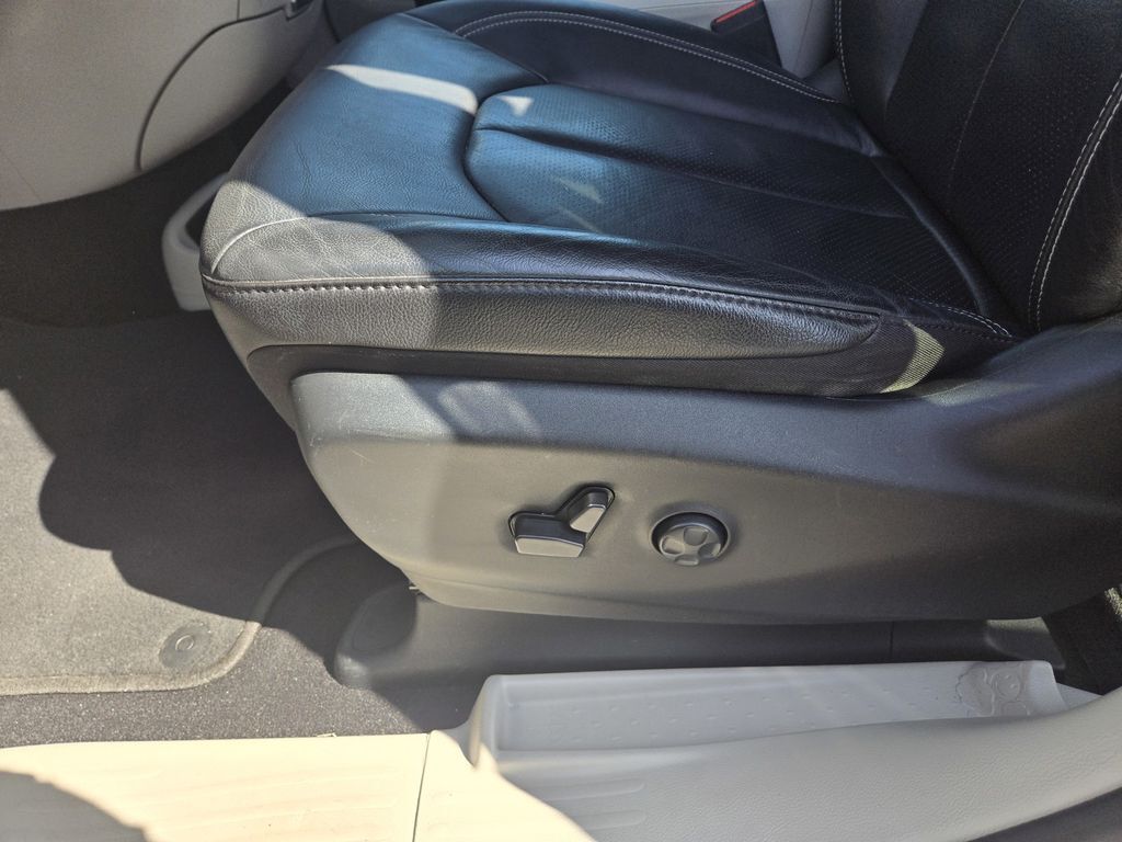 2022 Chrysler Pacifica Touring L Folsom CA
