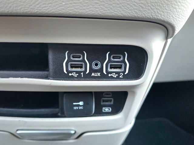 2022 Chrysler Pacifica Touring L Folsom CA