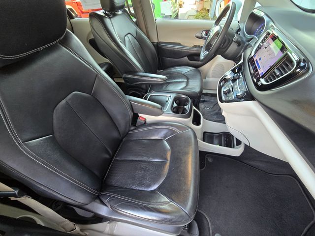 2022 Chrysler Pacifica Touring L Folsom CA