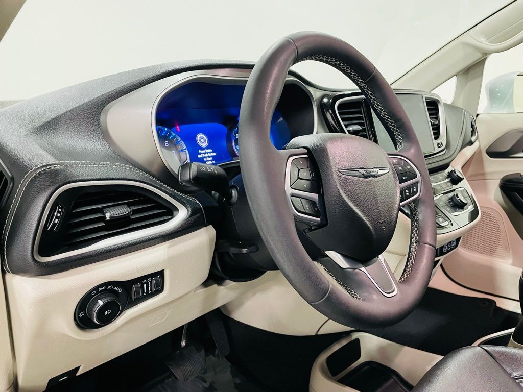 2022 Chrysler Pacifica Touring L Jersey City NJ