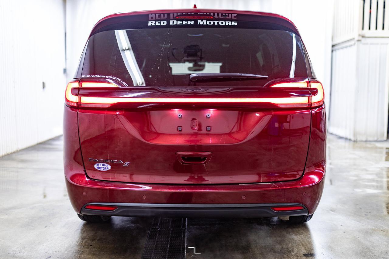 2022 Chrysler Pacifica Touring L Leather Nav DVD BCam Red Deer AB