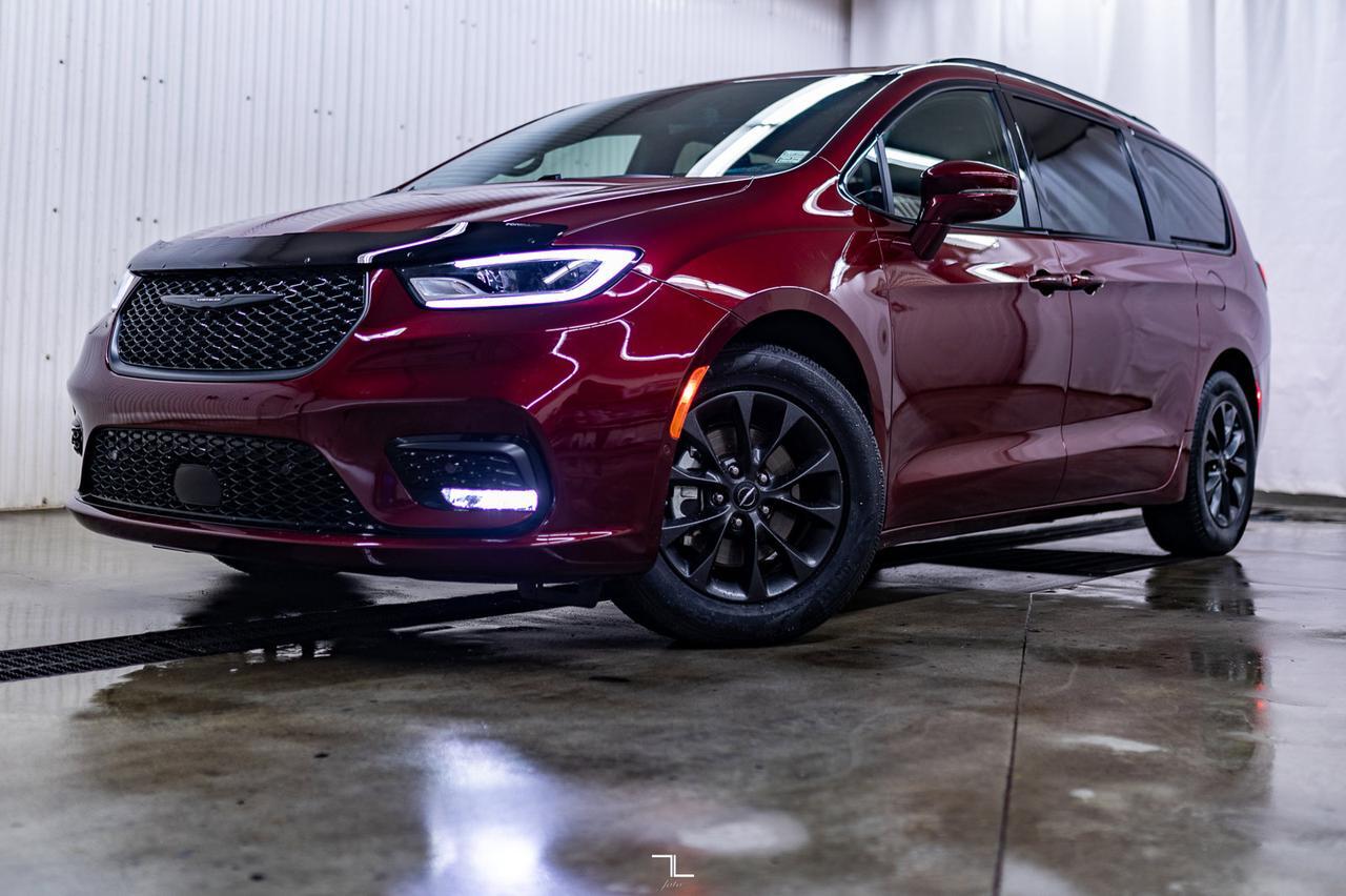 2022 Chrysler Pacifica Touring L Leather Nav DVD BCam Red Deer AB