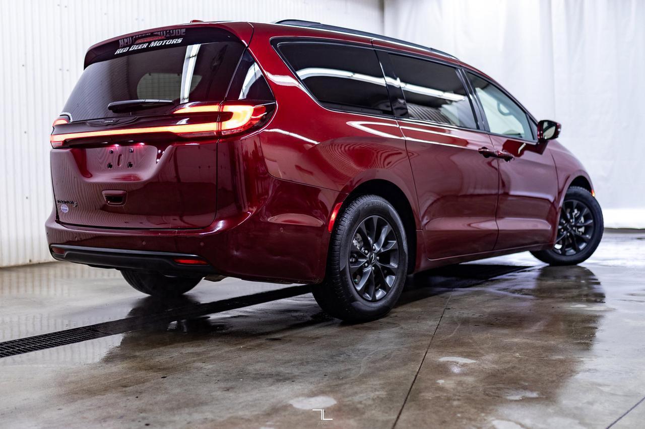 2022 Chrysler Pacifica Touring L Leather Nav DVD BCam Red Deer AB