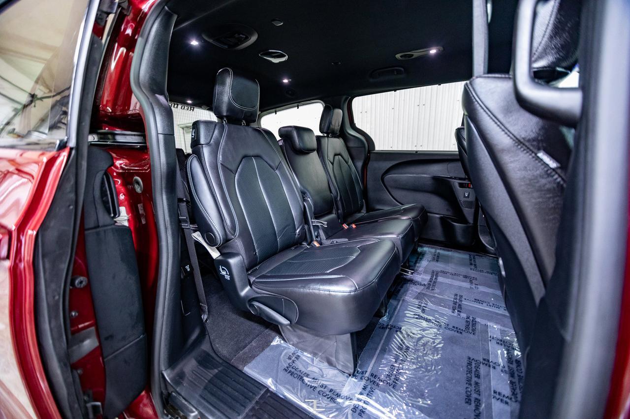 2022 Chrysler Pacifica Touring L Leather Nav DVD BCam Red Deer AB