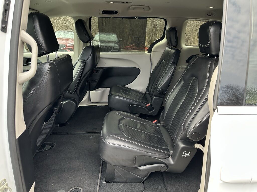 2022 Chrysler Pacifica Touring L San Clemente CA
