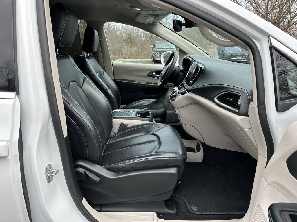 2022 Chrysler Pacifica Touring L San Clemente CA