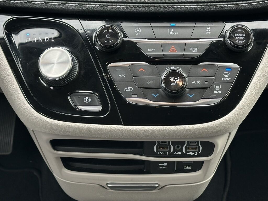 2022 Chrysler Pacifica Touring L San Clemente CA