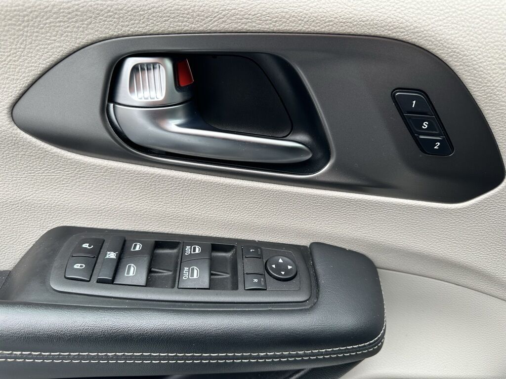 2022 Chrysler Pacifica Touring L San Clemente CA