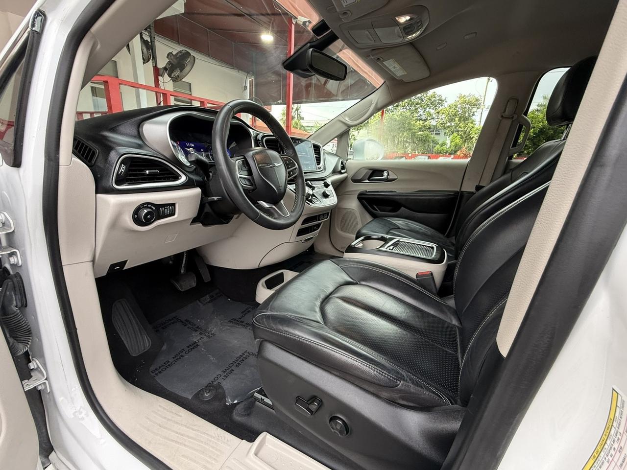 2022 Chrysler Pacifica Touring L Miami FL