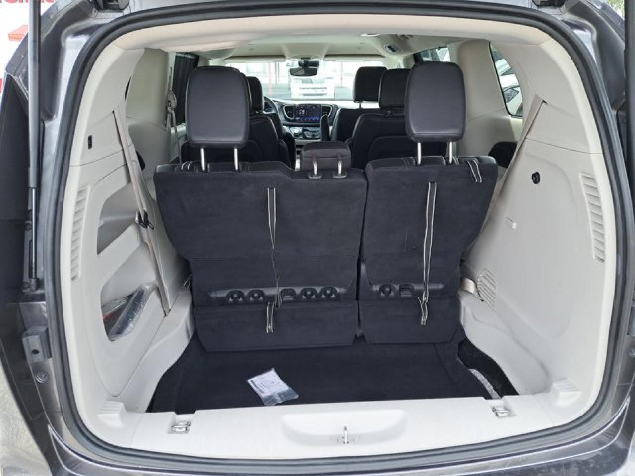 2022 Chrysler Pacifica Touring L Miami FL