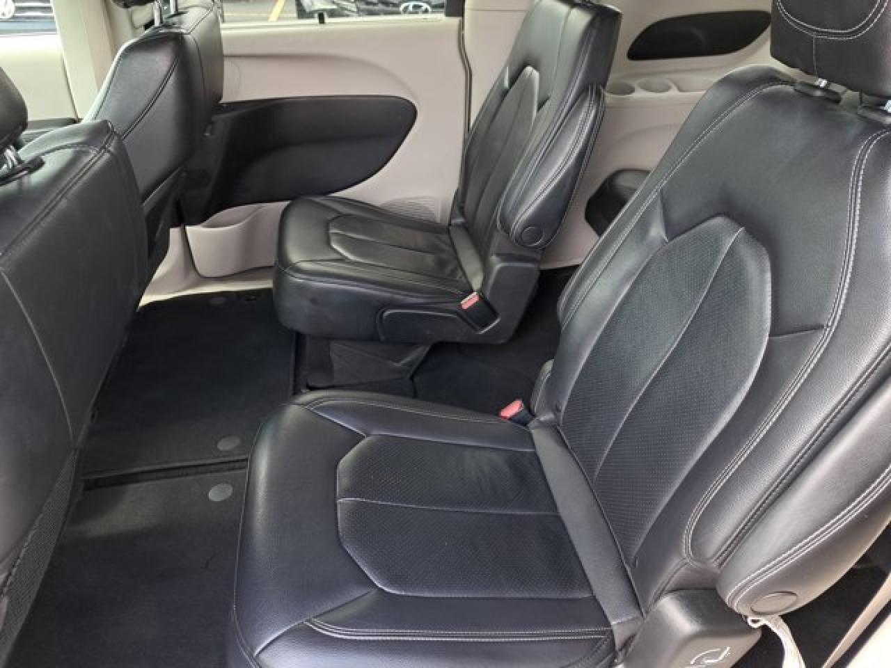 2022 Chrysler Pacifica Touring L Miami FL