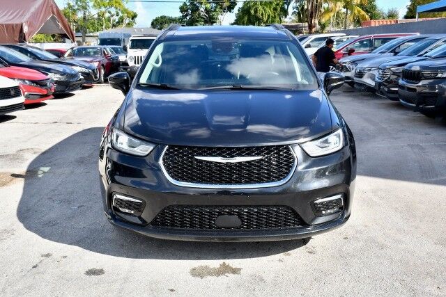 2022 Chrysler Pacifica Touring L Miami Gardens FL