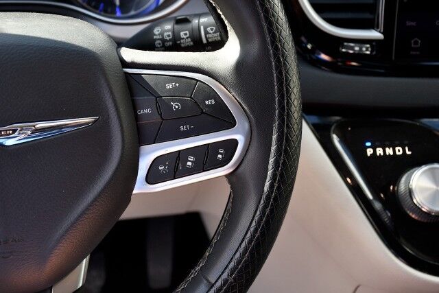 2022 Chrysler Pacifica Touring L Miami Gardens FL