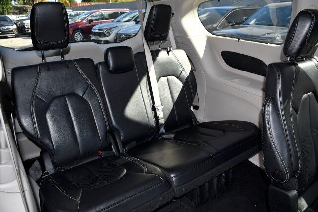 2022 Chrysler Pacifica Touring L Miami Gardens FL