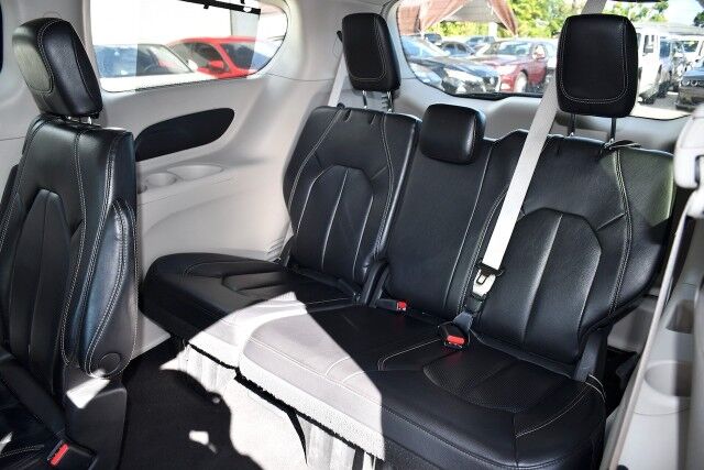 2022 Chrysler Pacifica Touring L Miami Gardens FL