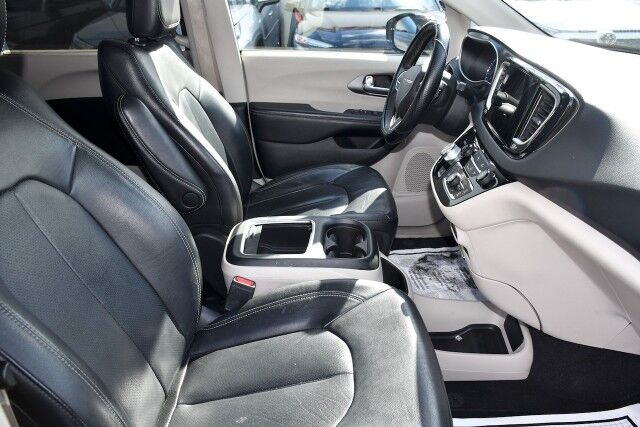 2022 Chrysler Pacifica Touring L Miami Gardens FL