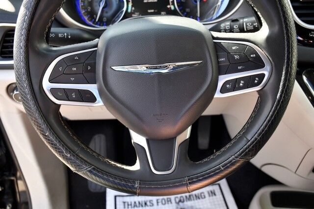 2022 Chrysler Pacifica Touring L Miami Gardens FL