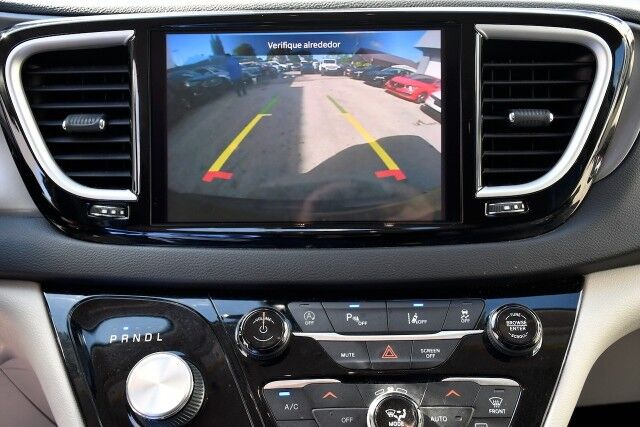 2022 Chrysler Pacifica Touring L Miami Gardens FL