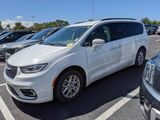 2022 Chrysler Pacifica Touring L Oshkosh WI