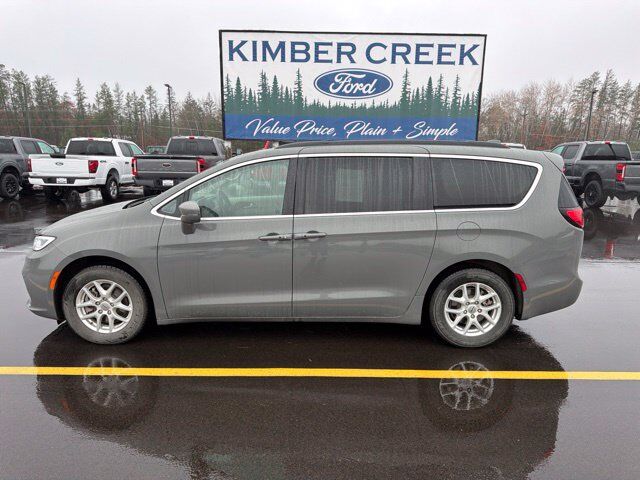 2022 Chrysler Pacifica Touring L Pine River MN