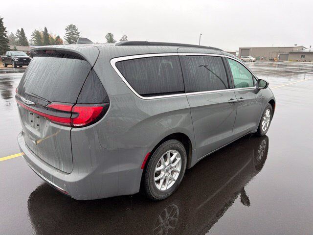 2022 Chrysler Pacifica Touring L Pine River MN