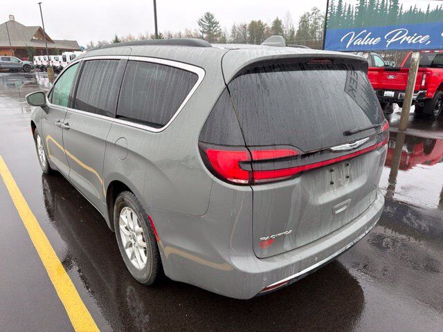 2022 Chrysler Pacifica Touring L Pine River MN