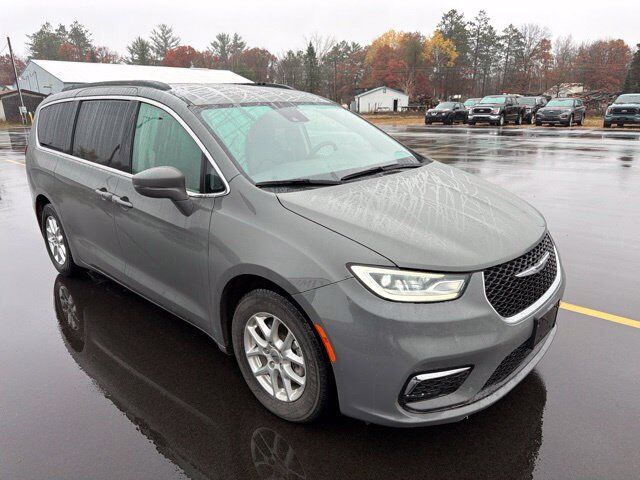 2022 Chrysler Pacifica Touring L Pine River MN