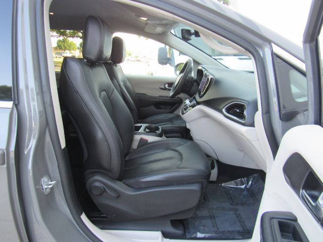 2022 Chrysler Pacifica Touring L Plano TX