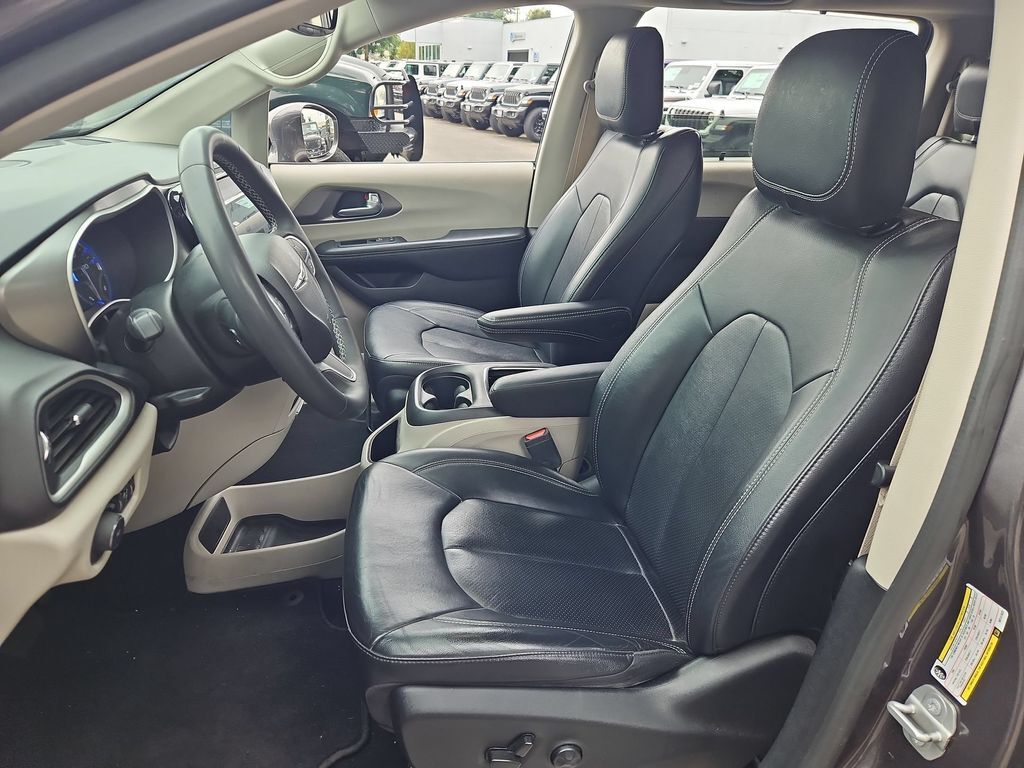 2022 Chrysler Pacifica Touring L Gresham OR