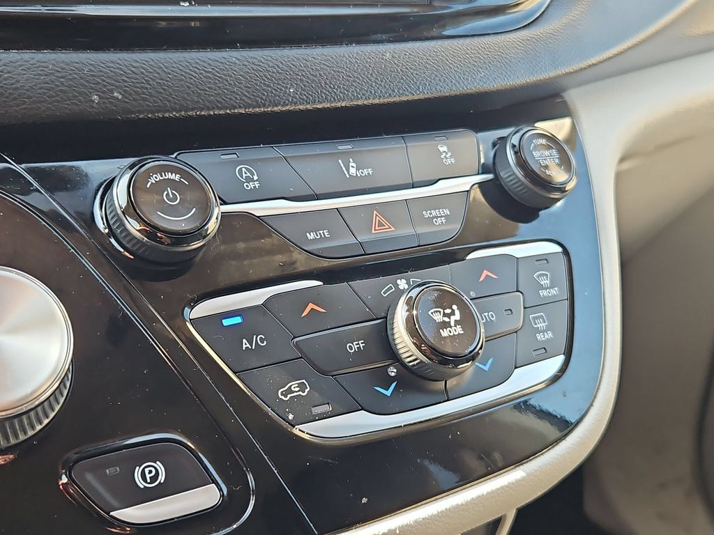 2022 Chrysler Pacifica Touring L Gresham OR